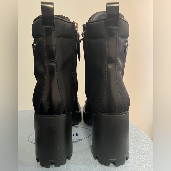 Prada
Nylon Lace-Up Combat Boots 38 NIB - Picture 10 of 12